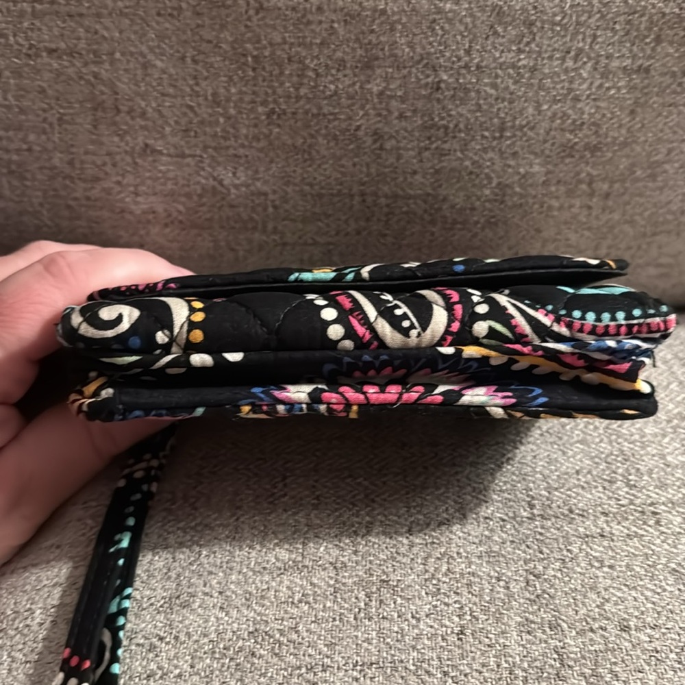 Vera Bradley Bandana Swirl All-in-one Wristlet Wallet - Picture 5 of 8